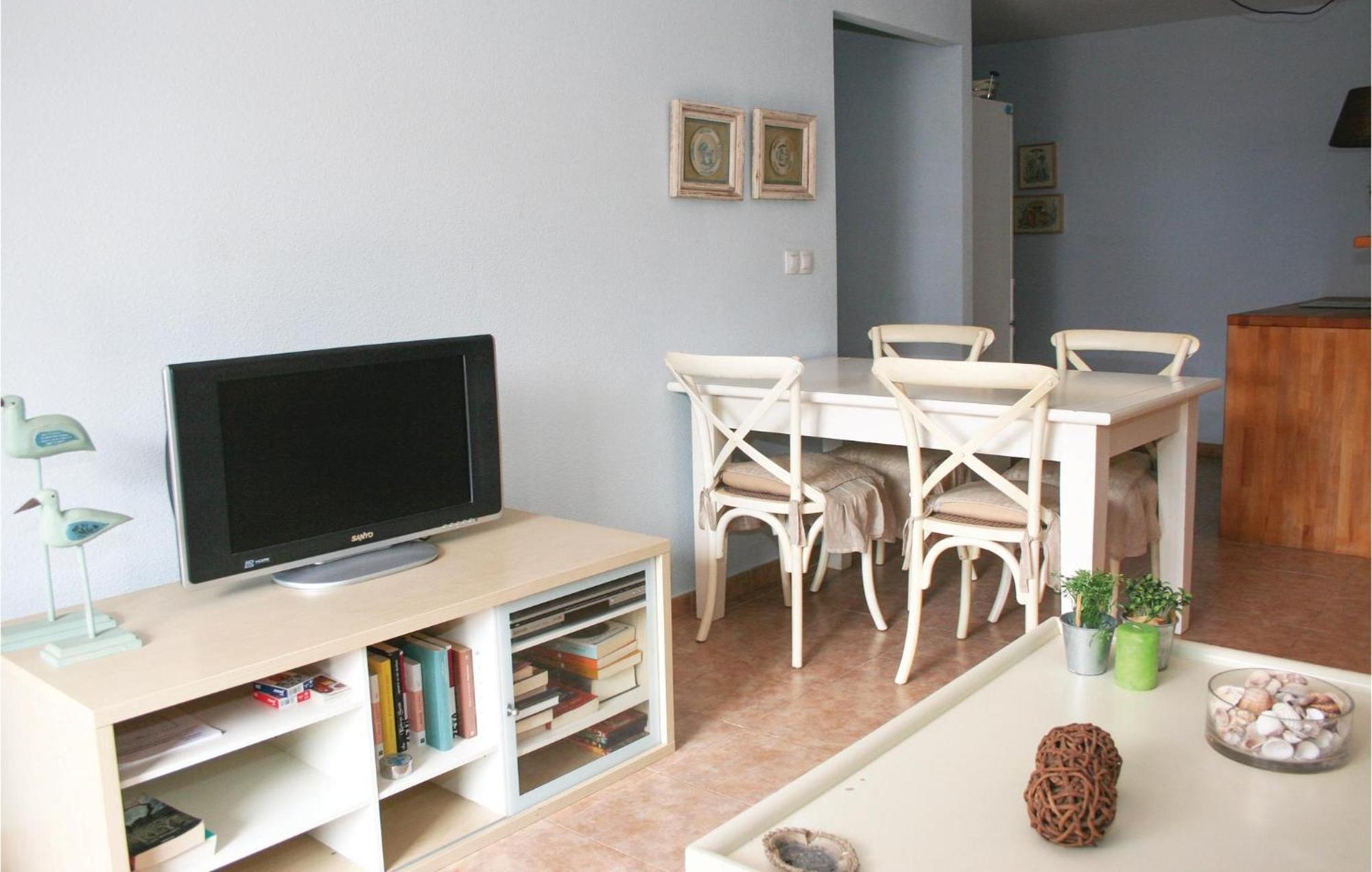 Beautiful Apartment In Alcossebre With Kitchen Esterno foto